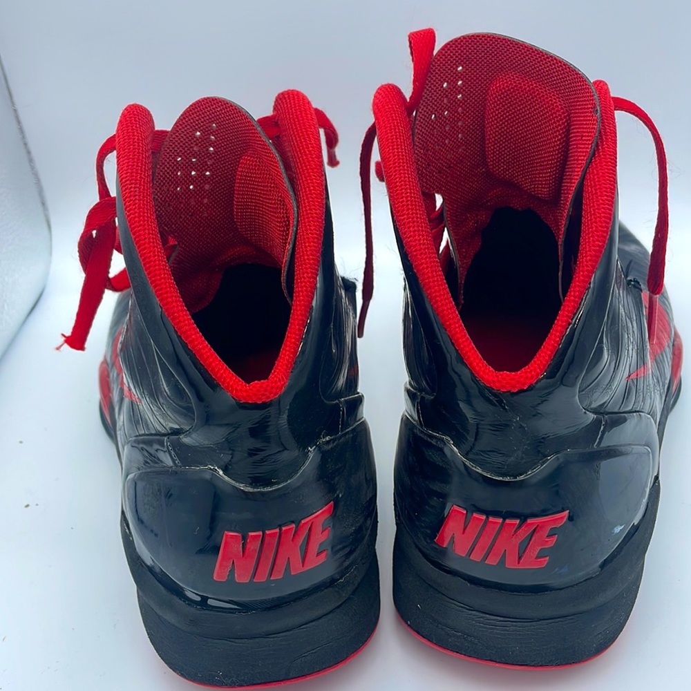 Nike Hyperdunk - Picture 4 of 7